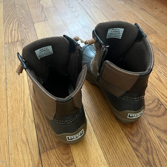 Sperry Women's Saltwater Duck Rain Boot 7 Medium - Picture 3 of 5
